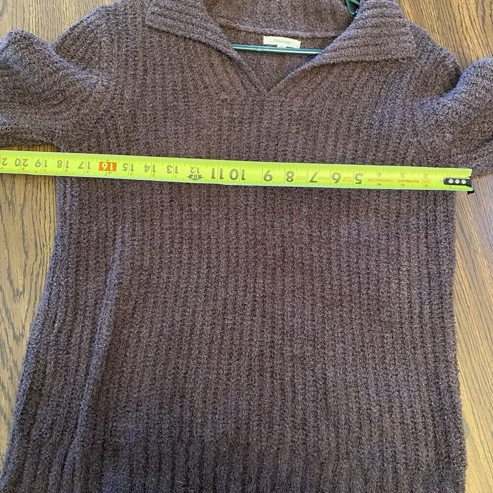 Maurices Sweater Women’s Size Medium Stretch V Neck Loose Knit Deep Purple